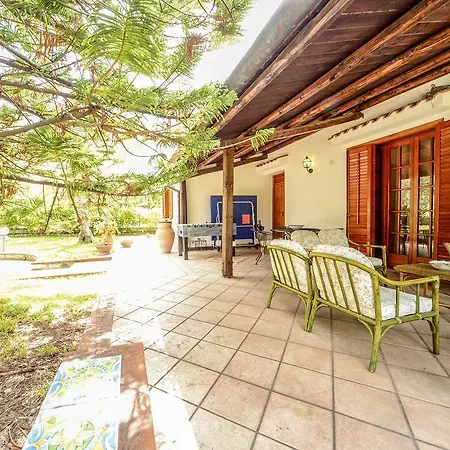 فيلة Le Magnolie تْشيفالو