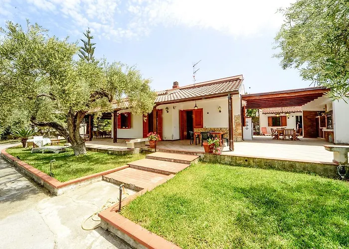 Le Magnolie تْشيفالو